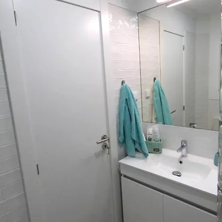 Apartment Charming In Silveira 40 M² Near The