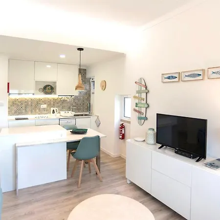 Charming In Silveira 40 M² Near The *